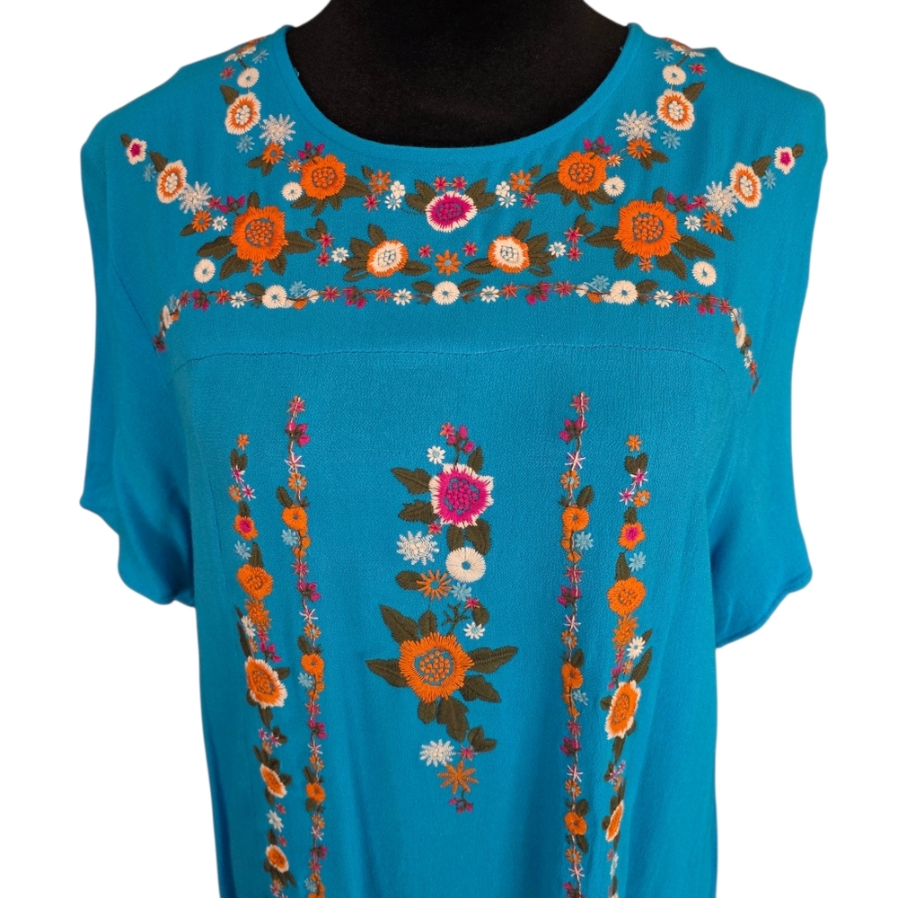 Umgee Embroidered Floral Shift Dress Turquoise Rayon Size S Summer Boho Casual - Picture 4 of 8